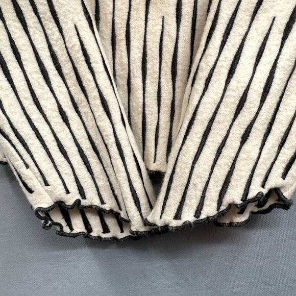 Venario Wool Sweater Cardigan M Cream Ruffled Artsy Career Edwardian Cottage Y2K - Picture 6 of 16